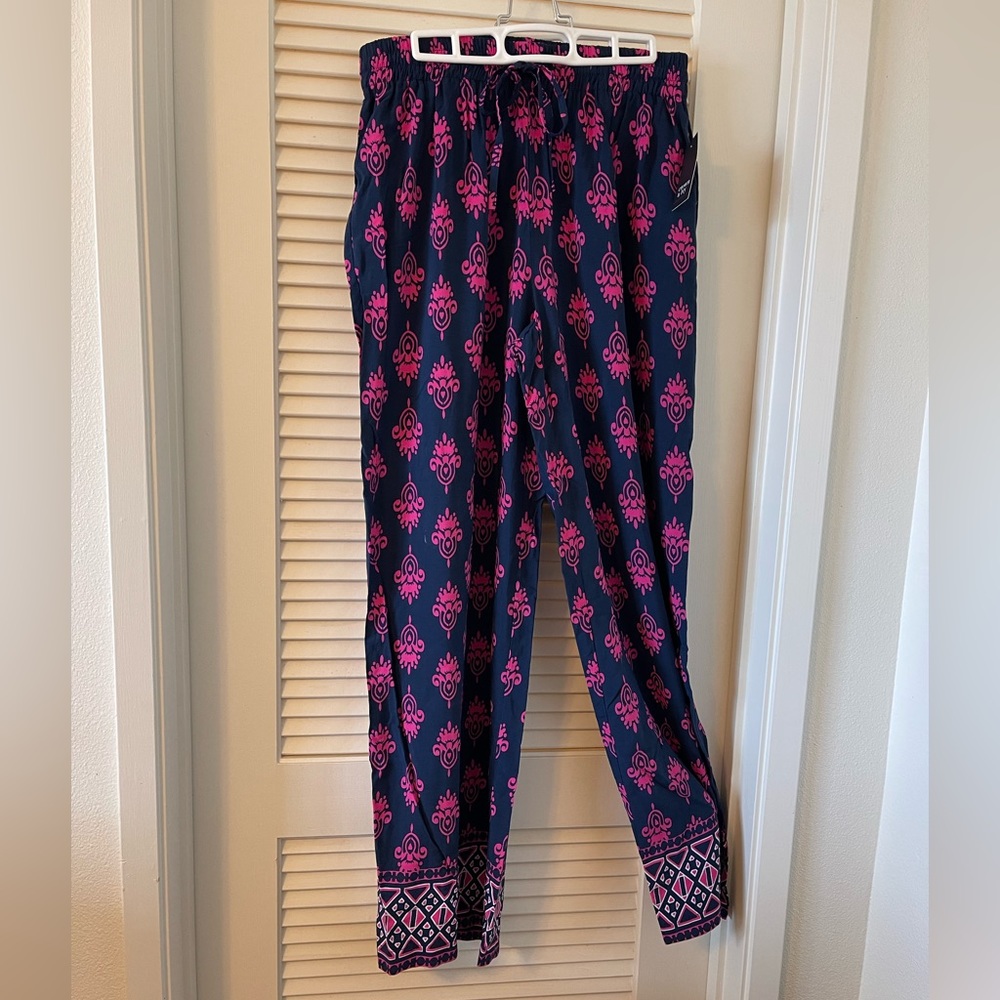 NWT Crown & Ivy Pants